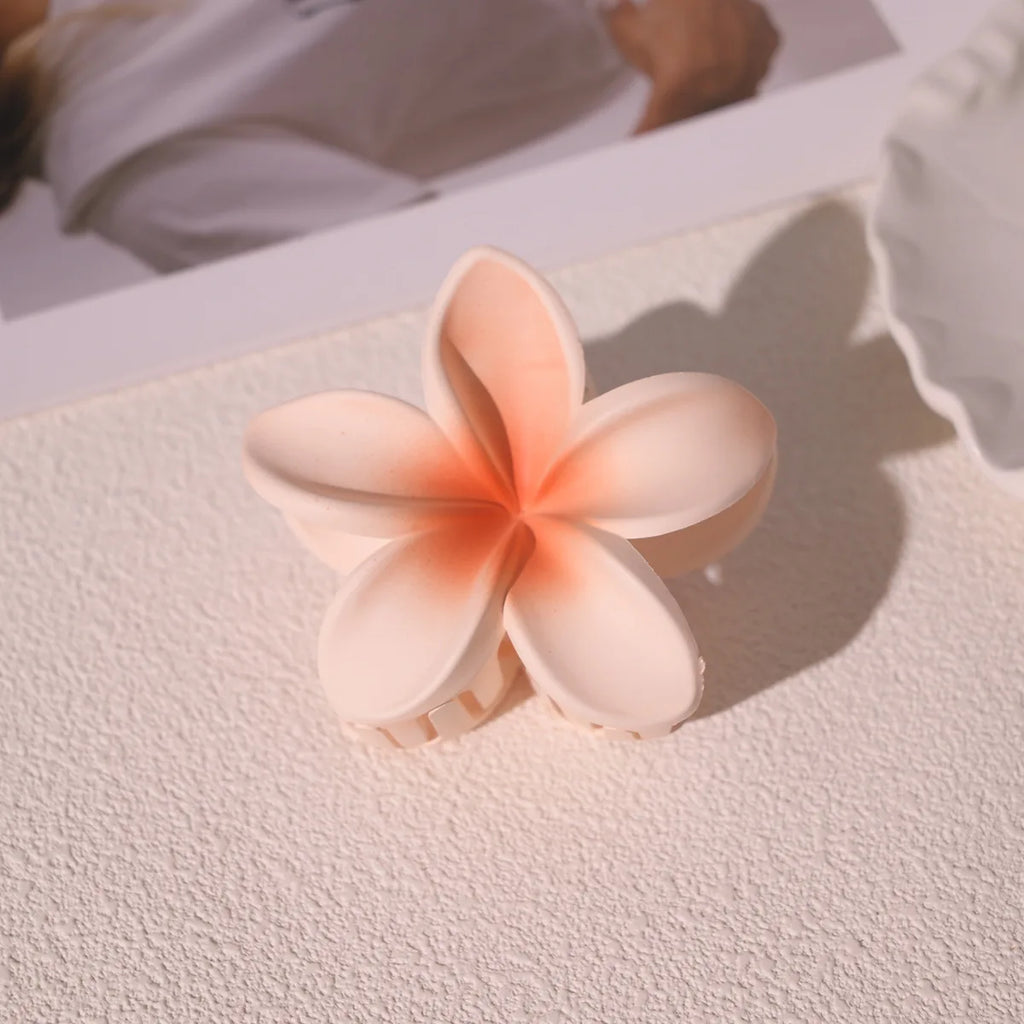 Fashion Colorful Frosted Flower Hair Claws Clip Hawaiian Gradient Hairpin Vacation Beach Ponytail Clip Barrette Hair Accessories